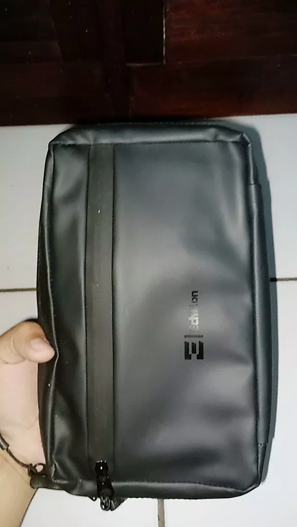 di***