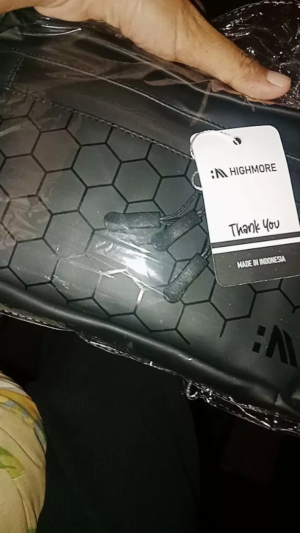 al***